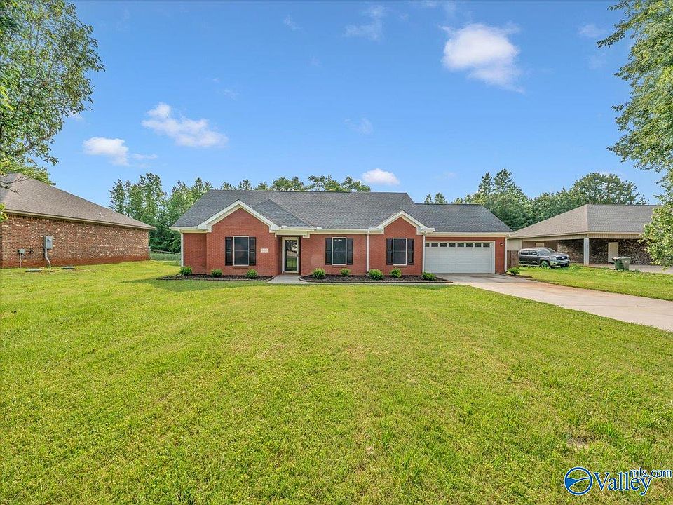1st image of 108 White Willow Ct
