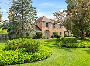 1875 Wedgewood Ct, Lake Forest, IL
