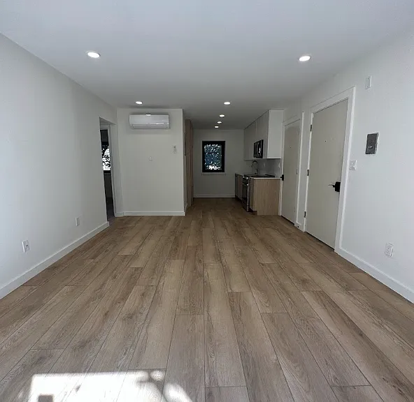 205 Hillside St #1 — Photo 3