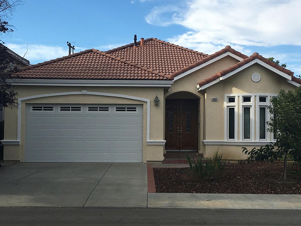 Virtual Tour https://youtu.be/5d8QN6fHDfk