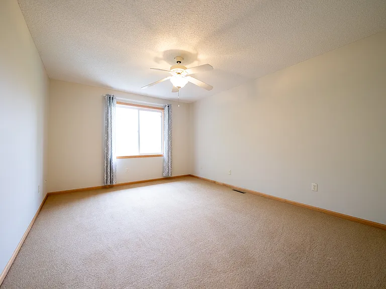 591 Crane Creek Ln — Photo 16