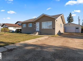 5213 60th St, Cold Lake, AB T9M1T4