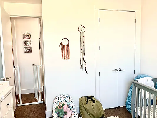 Rented by Zjama Realty Corp | media 7