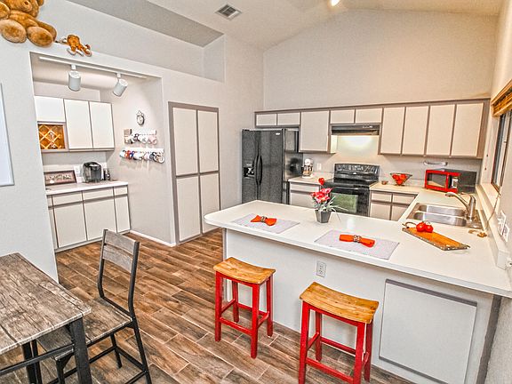 4th image of 4861 W Snowberry Ln
