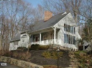 5 Mountain View Rd, New Fairfield, CT 06812