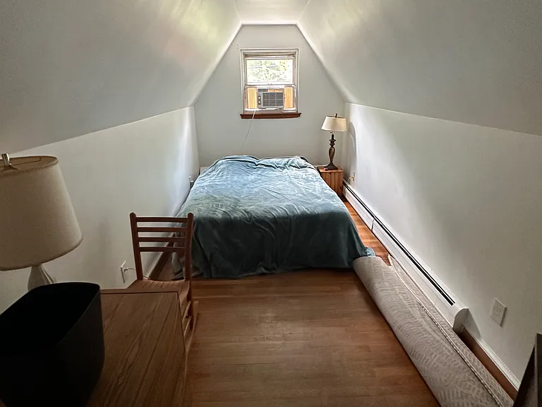 18 Lakeside Dr — Photo 3