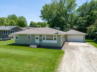 141 14th St NE, Owatonna, MN 55060