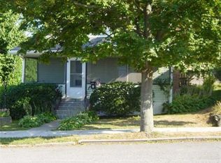 31 Carle Rd, Quincy, MA 02170