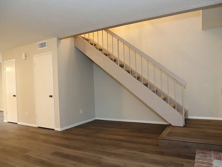 204 San Luis Rey Dr — Photo 5