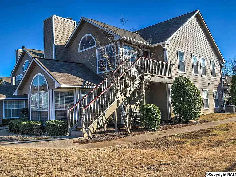 192 Waters Edge Ln — Photo 1