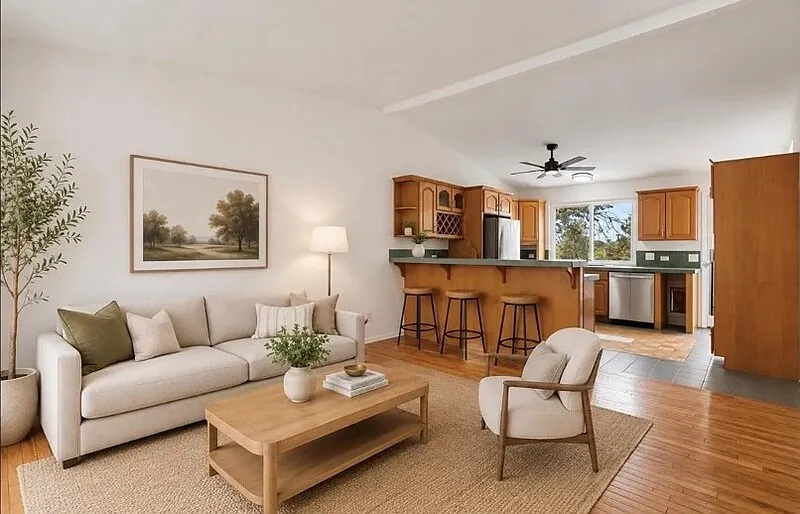 3 bed, 1.5 bath, 1150 sqft, $2,100 — Photo 2