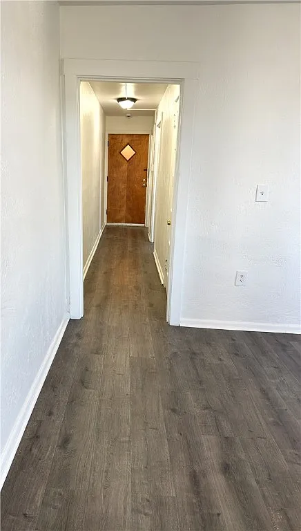 Building Photo - 2811 Brownsville Rd #4