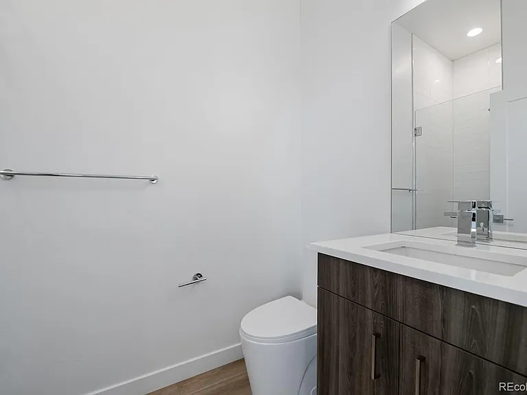 1624 Irving St #1 — Photo 20