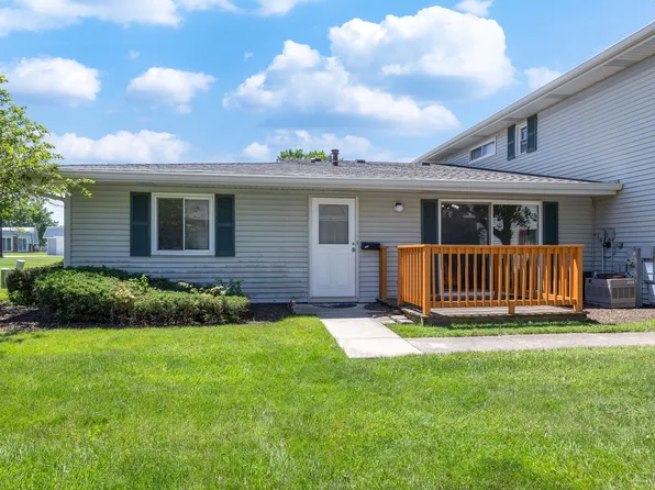 205 Barcliffe Ln, Schaumburg, IL 60194
