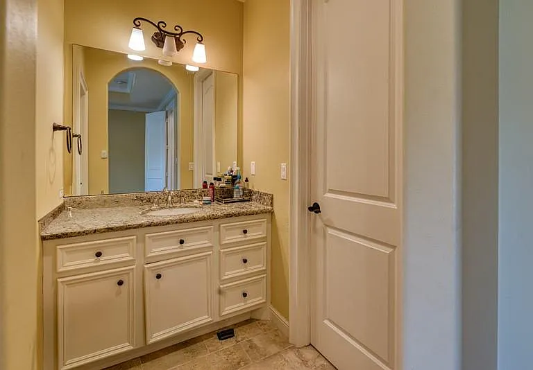 5623 Waters Landing Ln — Photo 26