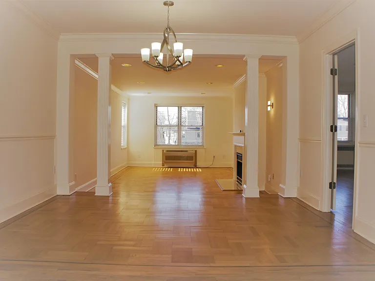 25 W Elm St #40 — Photo 4
