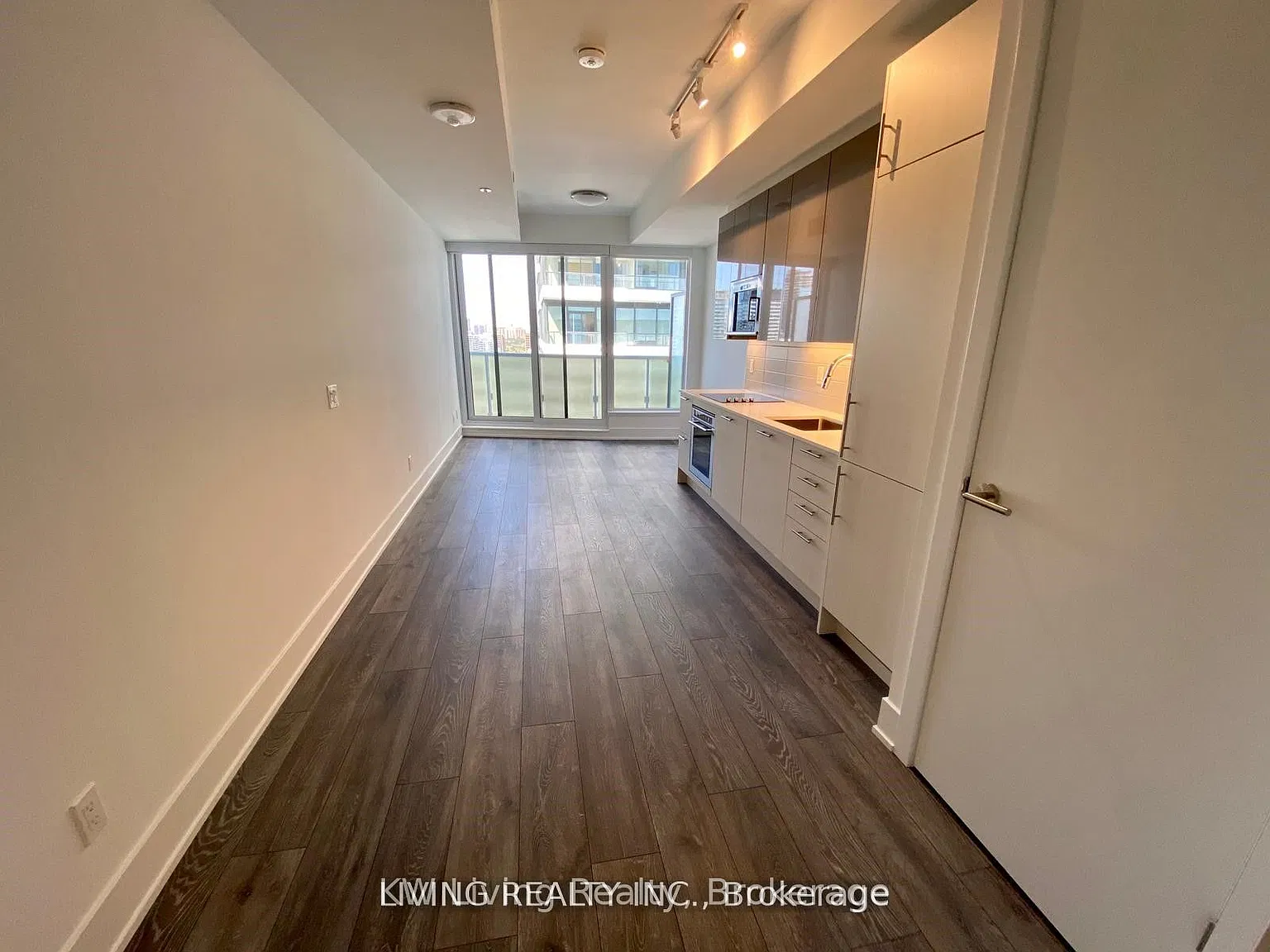 403 Church St — Photo 3