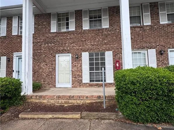 1311 W Meadowview Rd APT C, Greensboro, NC 27403