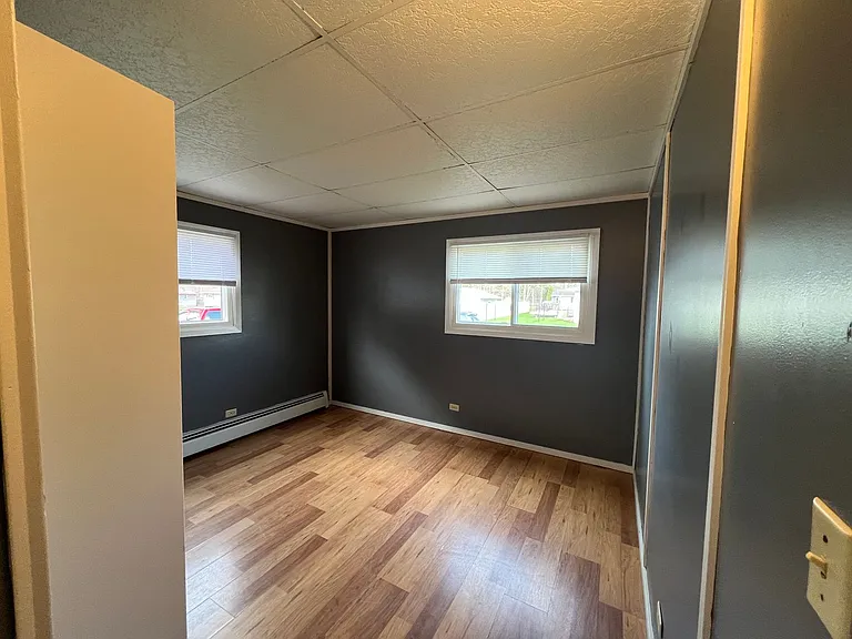 3614 Sternberg Ave — Photo 6