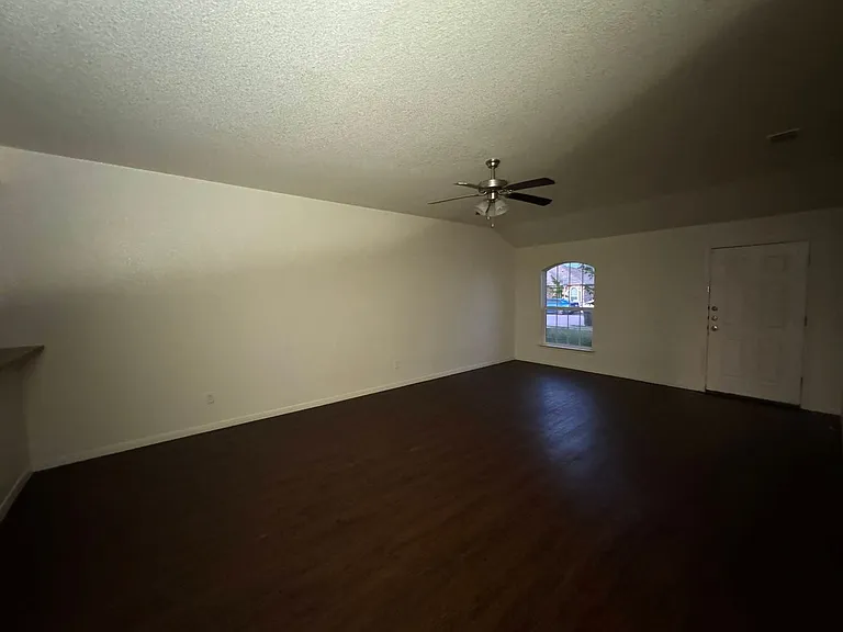 4707 Waterproof Dr — Photo 3