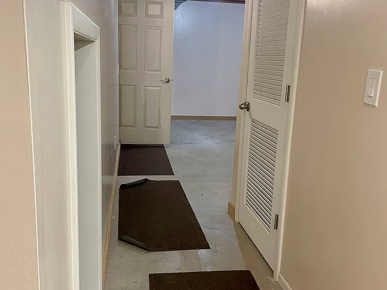 857 W 200 S — Photo 20
