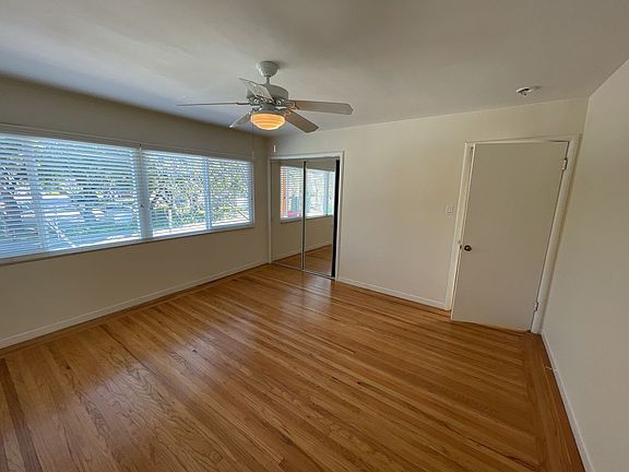 3rd image of 400 Ravenswood Ave APT 8