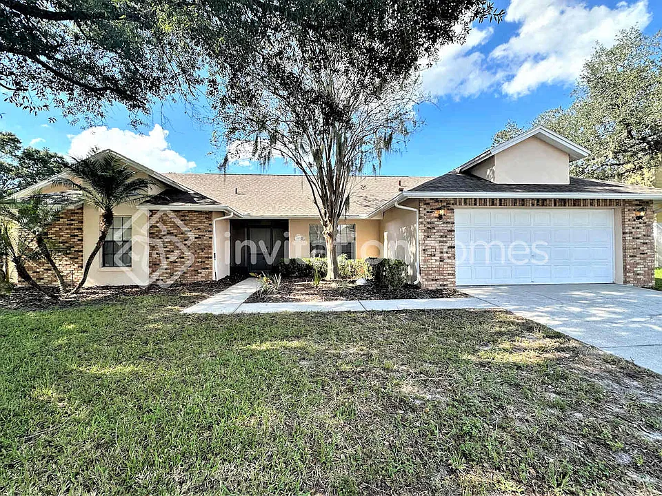 1412 Holleman Dr