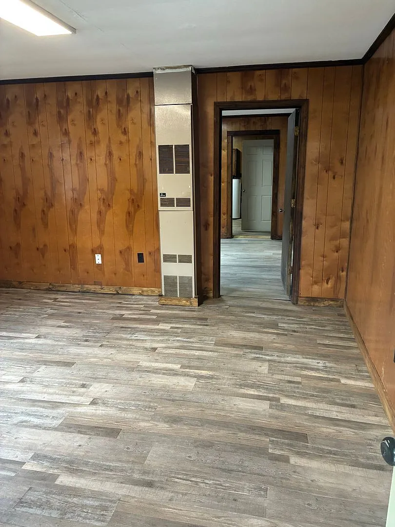 2507 Florence St. — Photo 2