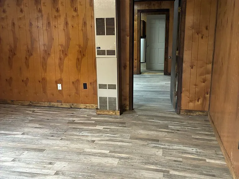 2507 Florence St — Photo 2