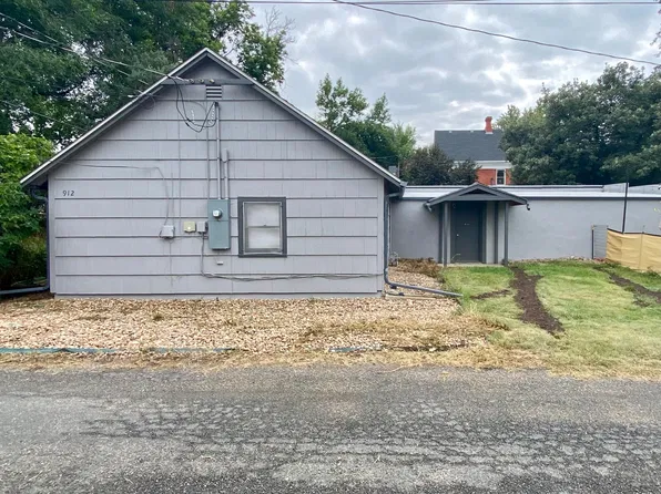 912 Collyer St, Longmont, CO 80501