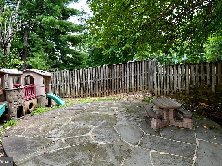 16853 Capon Tree Ln — Photo 41