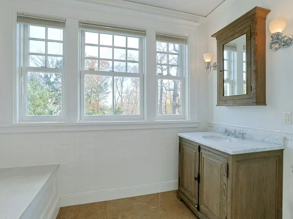 5000 Grosvenor Avenue image 38 of 42