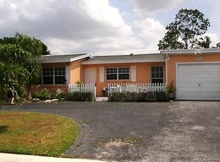 837 Dogwood Rd, North Palm Beach, FL 33408