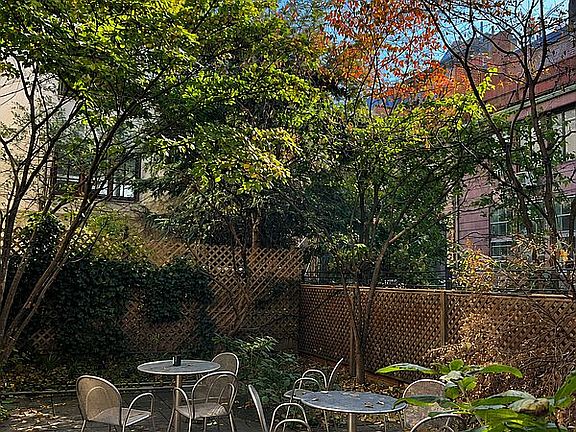 4th image of 88 Horatio St APT 5C