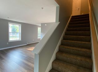 25 Maggie Ln, Portland, ME 04103