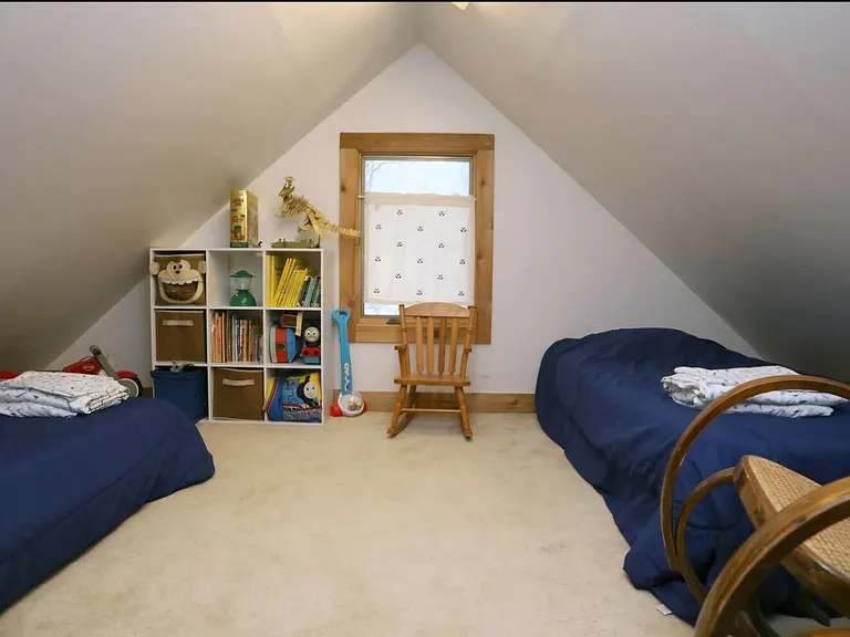 4274 N Lakeshore Dr — Photo 20
