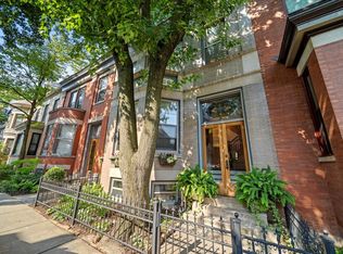 3838 N Alta Vista Ter, Chicago, IL 60613