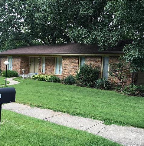1st image of 6828 Champaigne Dr