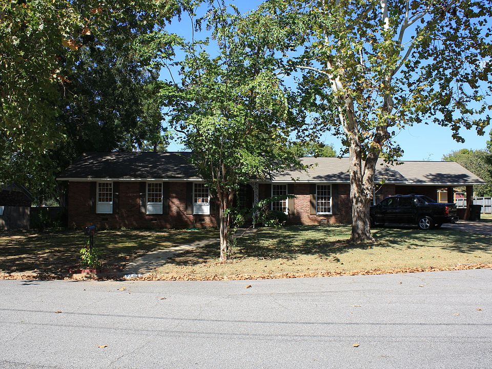 1st image of 2631 Woodland Hills Dr