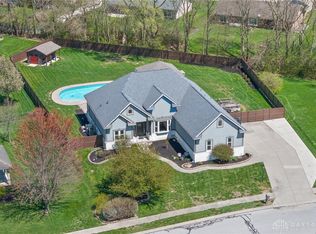 102 Margarets Run Ct, Englewood, OH 45322