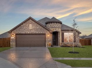 216 Magnolia Dr, Azle, TX 76020