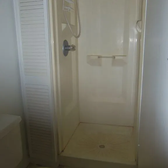 602 W Hanna Ave #6A — Photo 11