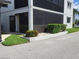 4230 SE 20th Pl APT 101, Cape Coral, FL 33904
