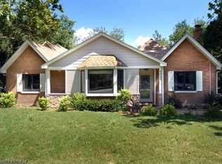 5633 Willow Springs Rd, Countryside, IL 60525