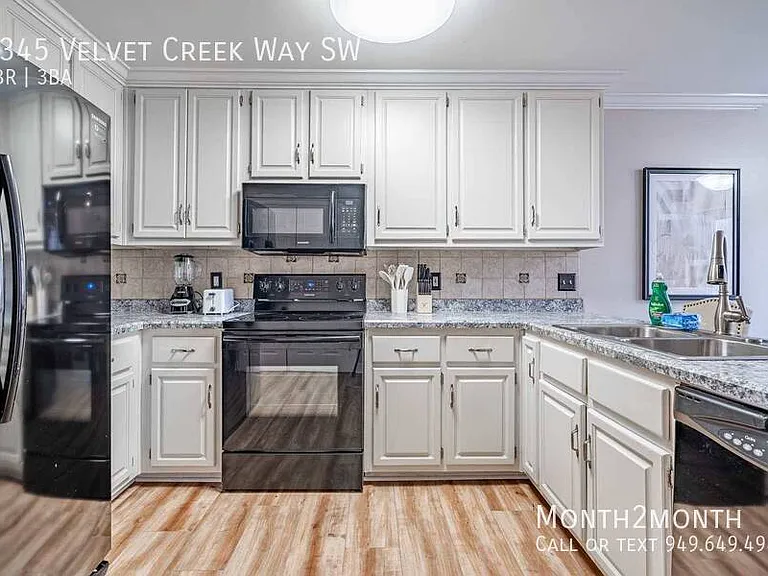 1345 Velvet Creek Way SW — Photo 9