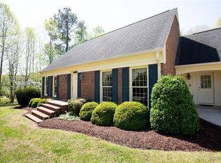 1635 Price Dr, Farmville, VA 23901
