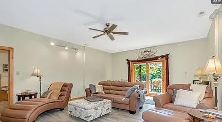 131 Pier Point Dr — Photo 16