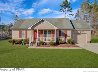 3344 Huntingbay Rd, Spring Lake, NC 28390