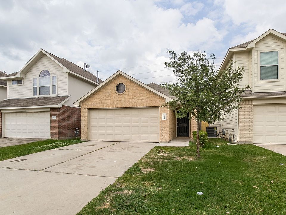 1st image of 15550 Kiplands Bend Dr