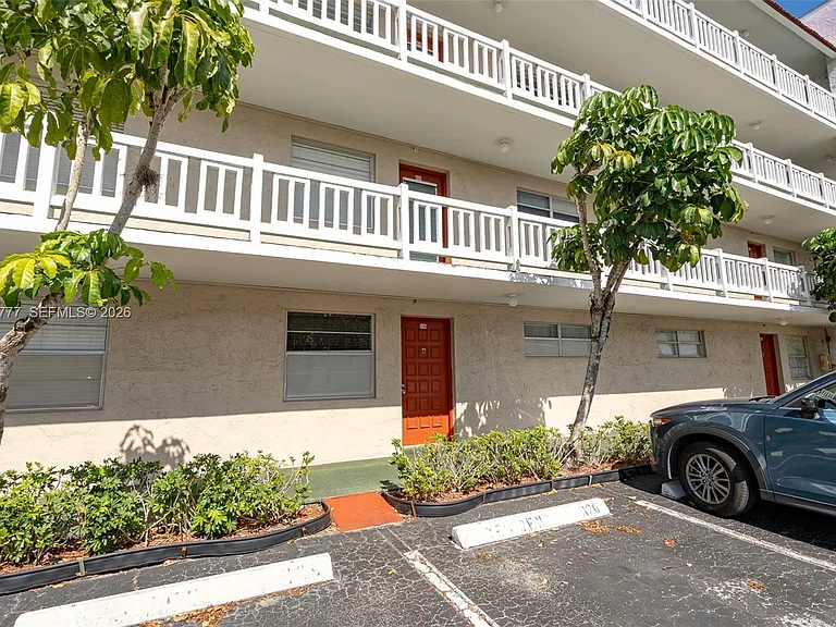 3531 Inverrary Dr #108 — Photo 30